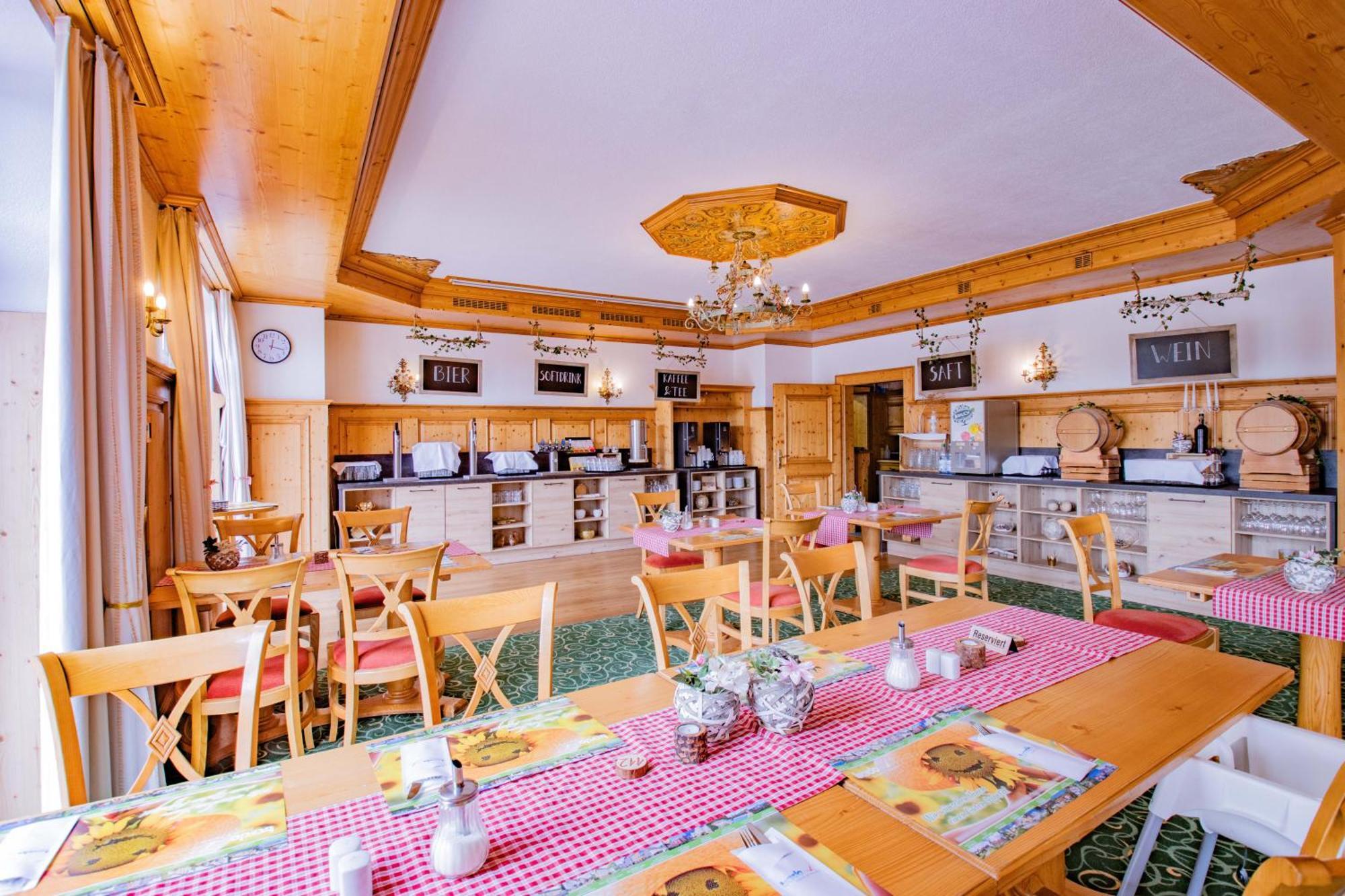 Ferien Hotel Flaeming Niemegk  Экстерьер фото